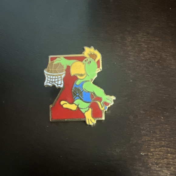 Jewelry - Vintage 1985 Pan American Games X Basketball Pin - "Amigo" Parrot Mascot
